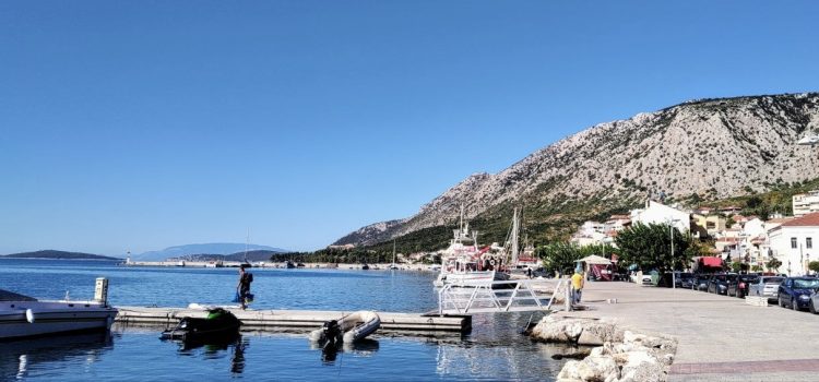 Restiamo ad Astakos Restiamo ad Astakos
