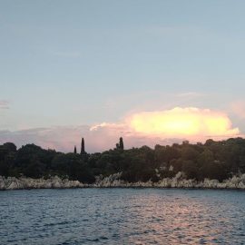 Nella baia di Sud-Ovest di Kastos