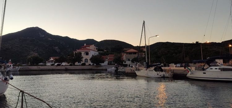 Al pontile di Othonoi